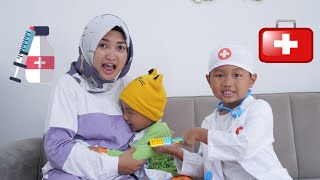 Download lagu Drama Anak BAYI LUCU TAKUT IMUNISASI - Main Dokter Dokteran | Davino Vlog mp3 Download lagu Drama Anak BAYI LUCU TAKUT IMUNISASI - Main Dokter Dokteran | Davino Vlog mp3
