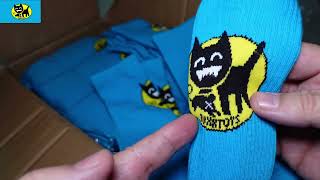Colorful Socks? Heck YES!  - Tuxx socks from vivipins.com