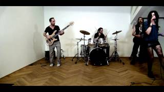 Download lagu Ten to 16  - Alone [ Video] mp3