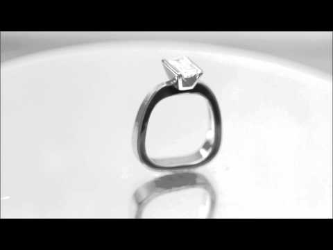 18K WHITE GOLD EMERALD DIAMOND ENGAGEMENT RING SEMI TENSION SET SOLITAIRE 1.00CT - KNR INC - 480