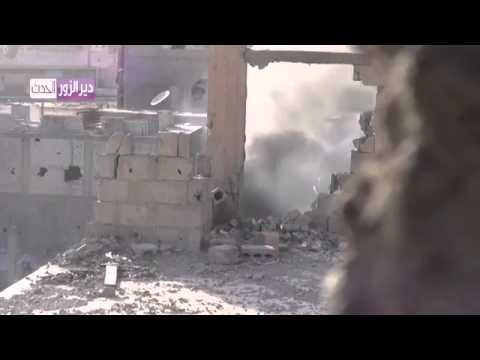 استهداف قناص قوات النظام من قبل كتيبة عمر بن الخطاب و جبهة النصرة في حي الرصافة في مدينة دير الزور