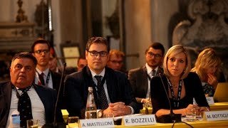 3.10 Shipping and the Law 2015 - Panelists: L. Forgione, M. Bottiglieri, P.A. Nygård, A. Mastellone 3.10 Shipping and the Law 2015 - Panelists: L. Forgione, M. Bottiglieri, P.A. Nygård, A. Mastellone