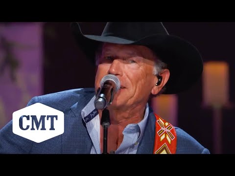 George Strait "Don't Come Home A-Drinkin'" | A Celebration of the Life and Music of Loretta Lynn