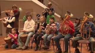 The Blue Wuhle Kids Band visit Sarah Willis in the Berlin Philharmonie