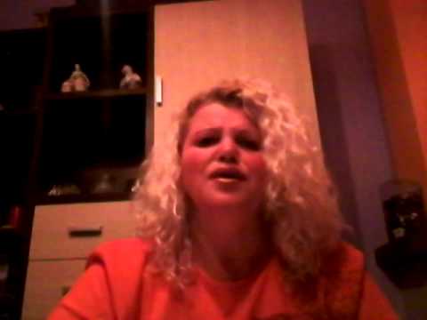 Nu stiu ceam facut la lume .AXENIA ROZNICIUC