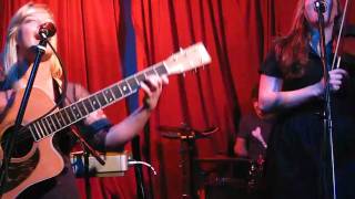 Basia Bulat- Walk You Down (live @ The Grad Club, Kingston ON)