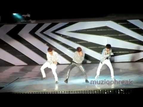[TTMC HD FANCAM] MAXSTEP at SMTown in Singapore 121123
