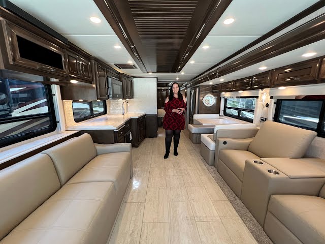 Preview image of 2024 Newmar Ventana 4369 (7N232061) youtube video