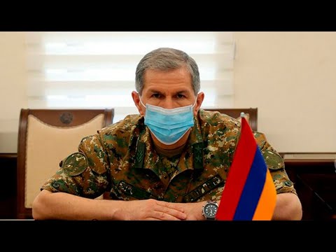Президент Армении не подписал указ об отставке главы Генштаба
