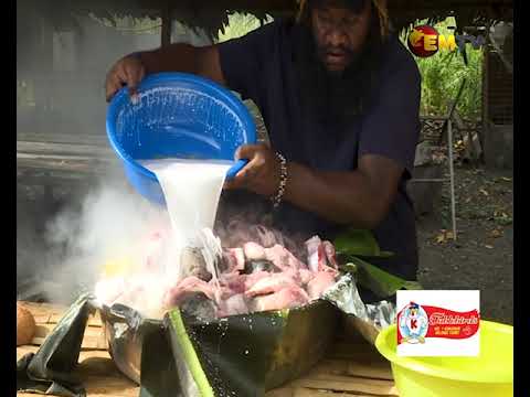 East New Britian Traditional Mumu with Tablebirds Whole Chicken - Abus Na Kumu