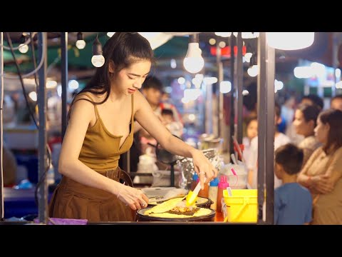 The Most Beautiful Omelet Lady In Vientiane | Laos Street Food