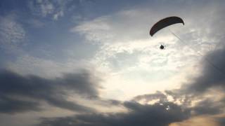 preview picture of video 'Event: Philippine International Balloon Festival 2014 - Para Glider 01'
