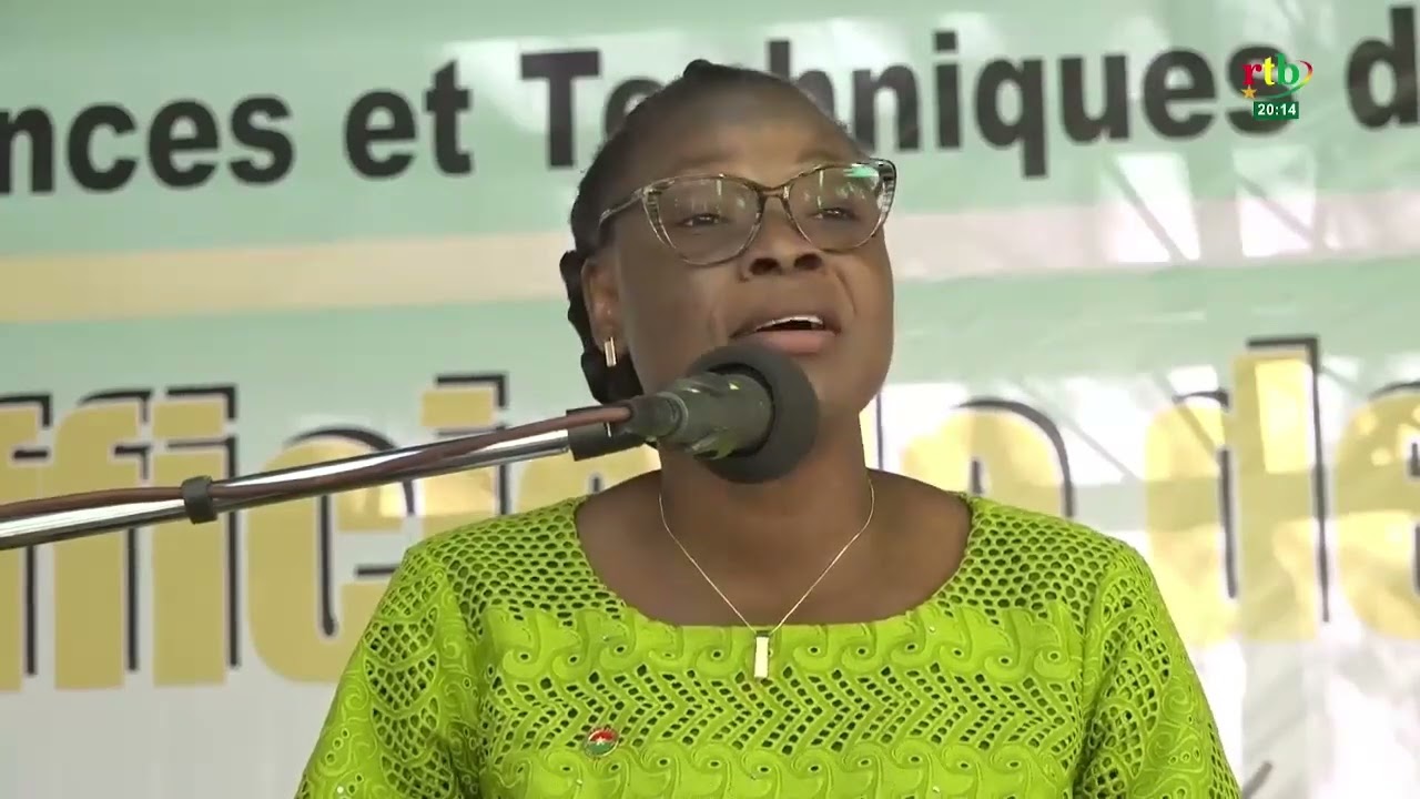 La cérémonie officielle de sortie de sa 37ème promotion de l'ISTIC