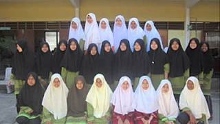 Download lagu Nazrey Johani - Muslimah mp3