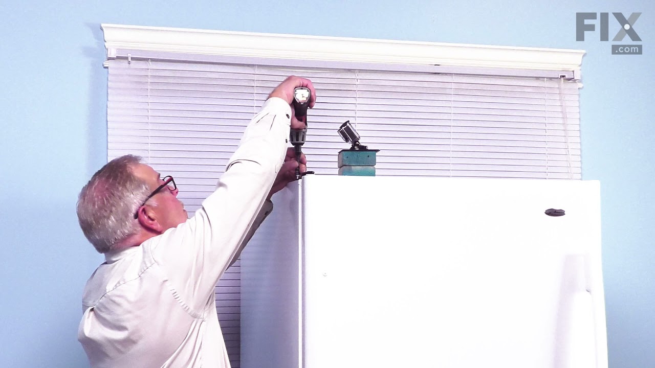 Replacing your Center Hinge Pin Replacing your Center Hinge Pin
