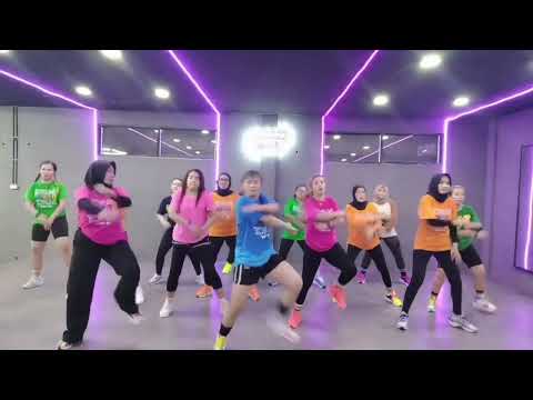 Primer Aviso - Maria Becerra, Ivy queen / Zumba - dance fitness / choreogrphy