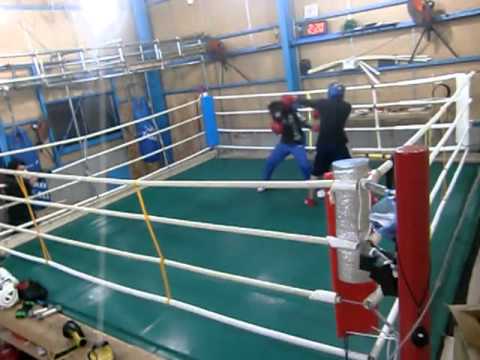 スタートラインボクシング スパーリング Genta VS Hinami 2012-11-22