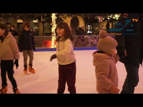 [VIDEO] La pista de hielo de la Plaza del Castillo ha registrado ya 14.000 entradas 