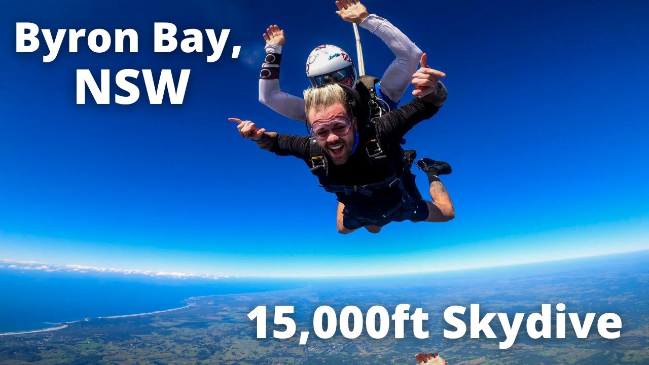 Experience tandem skydiving over beautiful beaches of Byron Bay.