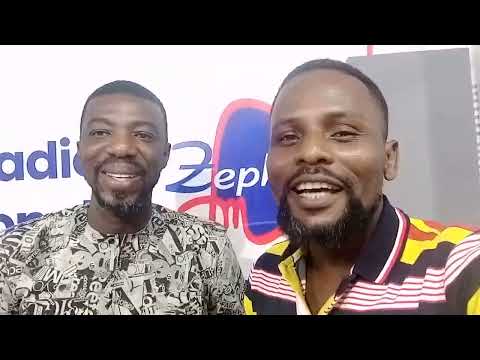 ILANE TOURE CHANTE  MALEMBE MALEMBE AVEC ELHAMID COUBADJA TOURE JUSTE APRES  L EMISSION VOLCAN