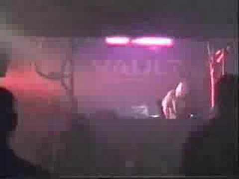 Xol Dog 400 @ Error, Vault Club 2005-05-20 [3]