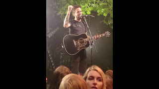 Frank Turner - Round Here (Counting Crows Cover) (Feat his sister Jo)
