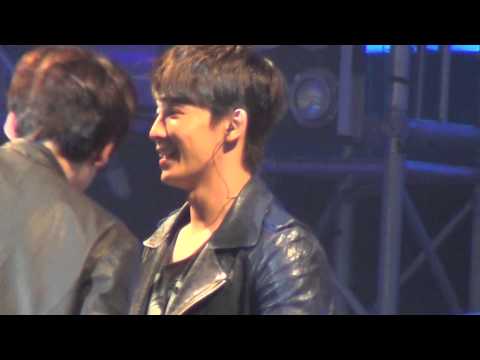 130302 SJM Fanmeeting in Shanghai donghae naughty game