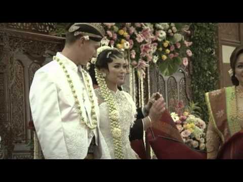 Mark and Anggi Javanese Wedding