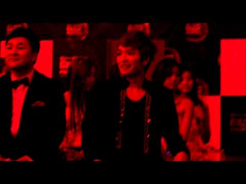 [FANCAM] 111129 MAMA 2011 - Simon D , Huh Gak , APink