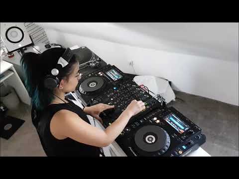 Jaade Home Techno Mix August 2017