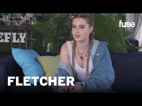 Fletcher Makes Friendship Bracelets and Discusses Her New Sound | Firefly 2017 | Fuse