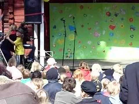 jonna - ingen är bättre än lilla jonna(Live)