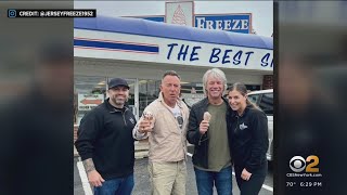 Bruce Springsteen &amp; Jon Bon Jovi get ice cream in Freehold