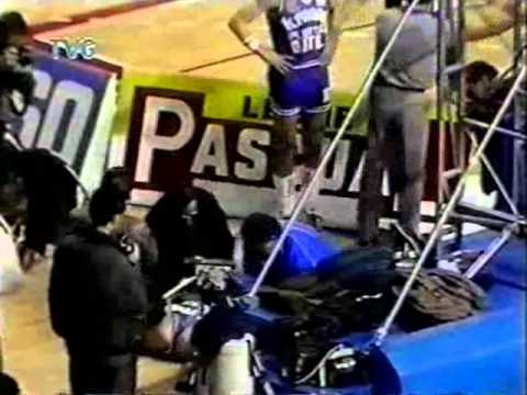 Wendell Alexis destroys Arapovic (1988 Real Madrid-Cibona Zagreb partido de ida Final de Copa Korac)