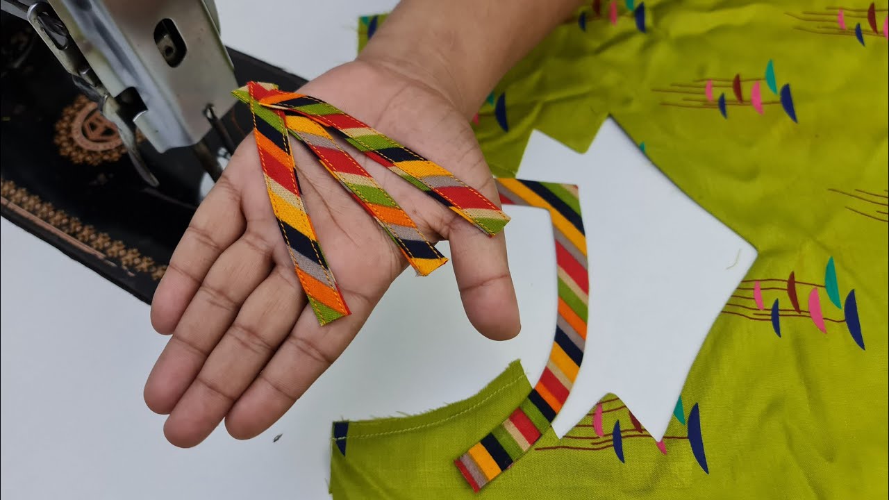 Watch video Printed Kurti पर Printed कपड़े से बनाया खूबसूरत गले का डिज़ाइन वो भी बेहद आसान तरीके से/neck design Now Printed Kurti पर Printed कपड़े से बनाया खूबसूरत गले का डिज़ाइन वो भी बेहद आसान तरीके से/neck design