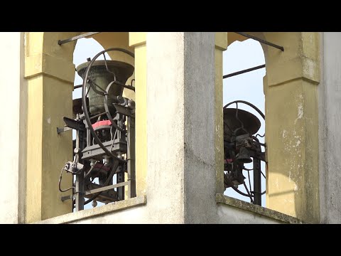 [4K] Traditional bell ringing in Brocchione on the Italian Alps