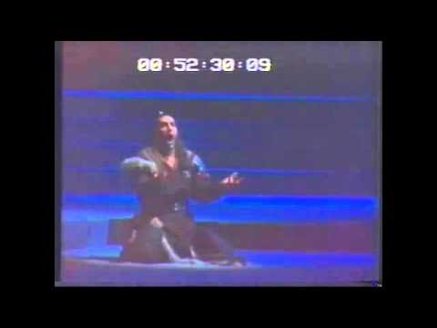 Barseg Tumanyan ¨Mentre gonfiarsi l'anima¨(G. Verdi´s Attila) Teatro Colon 1993
