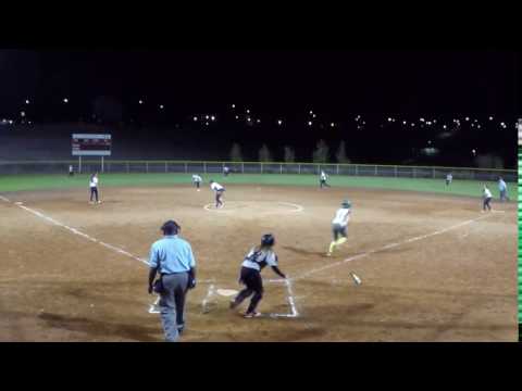 Kate Blunt on the run to Mika Jones 11/5/2016