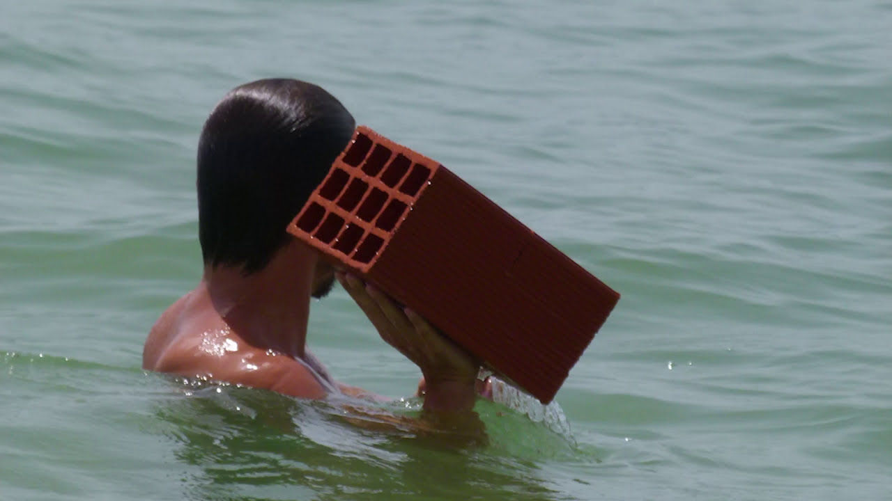Dezigualdades - vídeo de Gonçalo M.Tavares e Os Espacialistas