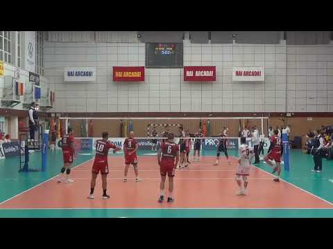 Neftochimick Lukoil - Arcada Galati ( Cev cup, red jersey, left handed. Number 14.)