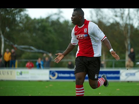 Rowendy Schoop na afloop van RKAVV - FC Boshuizen (5-1)