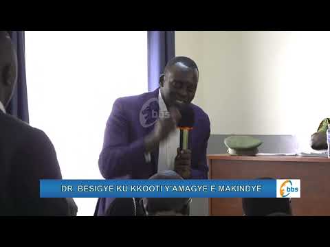 Eron Kiiza atabuse, ayagala Gen. Muhoozi amuwe amannya g’Abasirikale abaakwata Besigye e Kenya