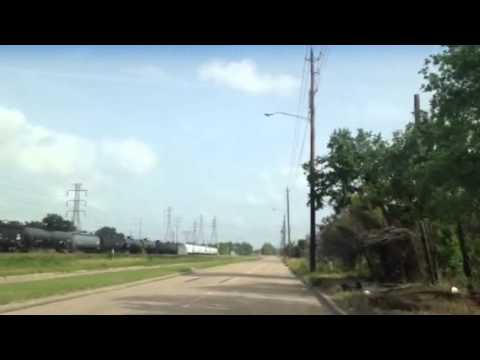 Ns 8915 Leads Fright Train Pass Houston,Tx