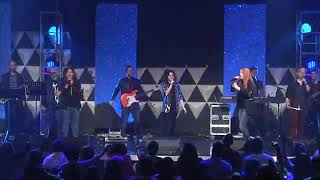 Necesito Un Encuentro:New Wine