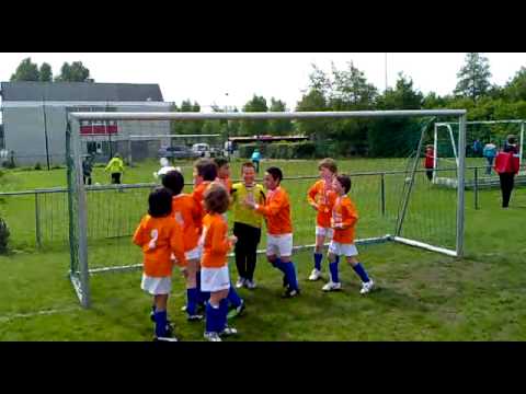 KNVB bekerfinale 2010 Elistha F1 prijsuitreiking.mp4
