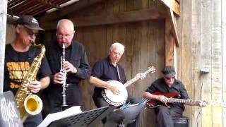 HM King of Thailand - HM Blues - Played By Mike Nisbet & Band in New Zealand