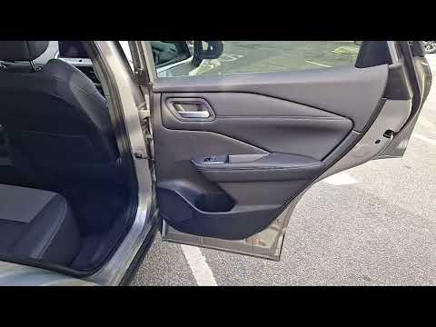 Nissan Qashqai 1.3 PET MILD HYBRID SV PREMIUM - Image 2