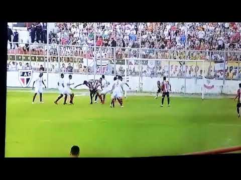Ferroviário 1x0 Guarani de Juazeiro. Gol de Mazinho.