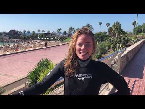 Preparing for the PADI Mask removal and replacement Skill