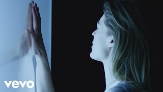 Laura Doggett - Into the Glass